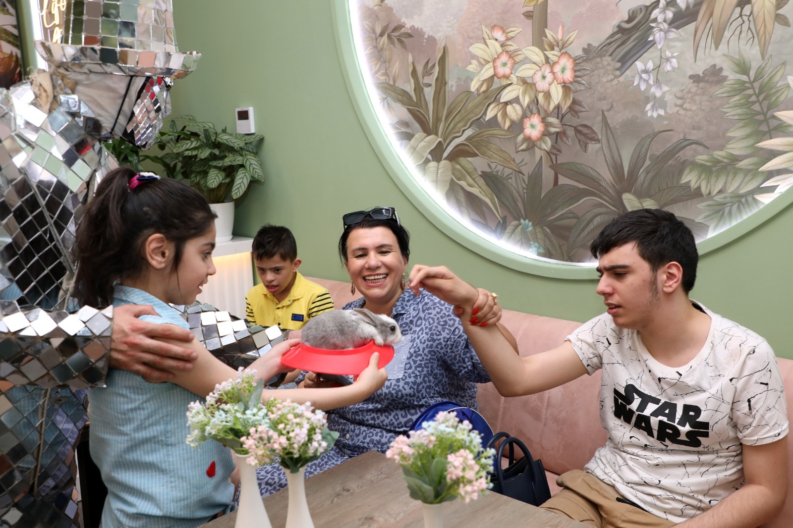 “Azəriqaz” xüsusi qayğıya ehtiyacı olan uşaqları sevindirdi - FOTOLAR 6 img 5sDMkYAdOvPmFn